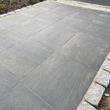 Flísar úti 60x60cm x 2mm Stone black 0,72m²